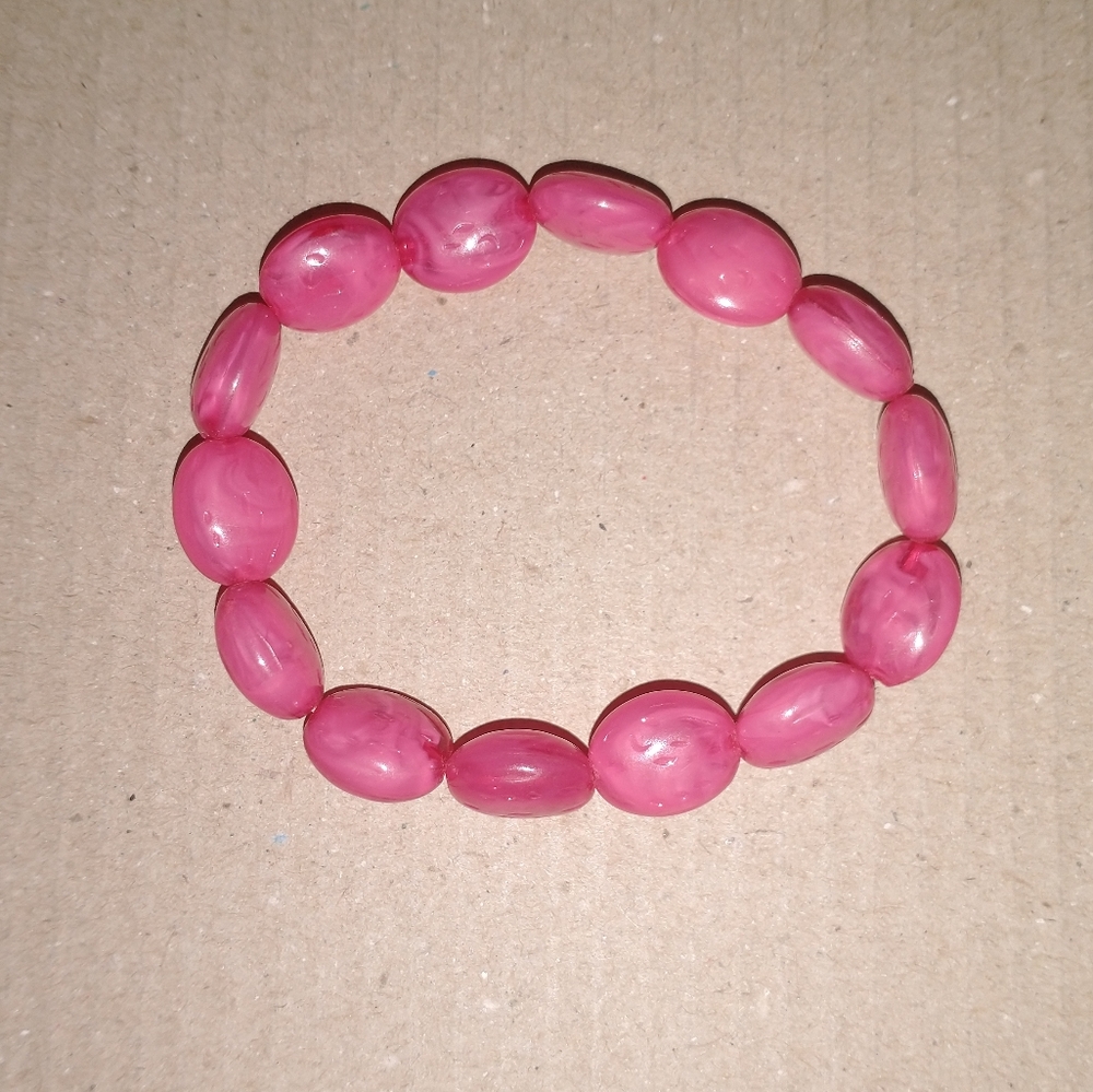 Pink rounded bracelet
